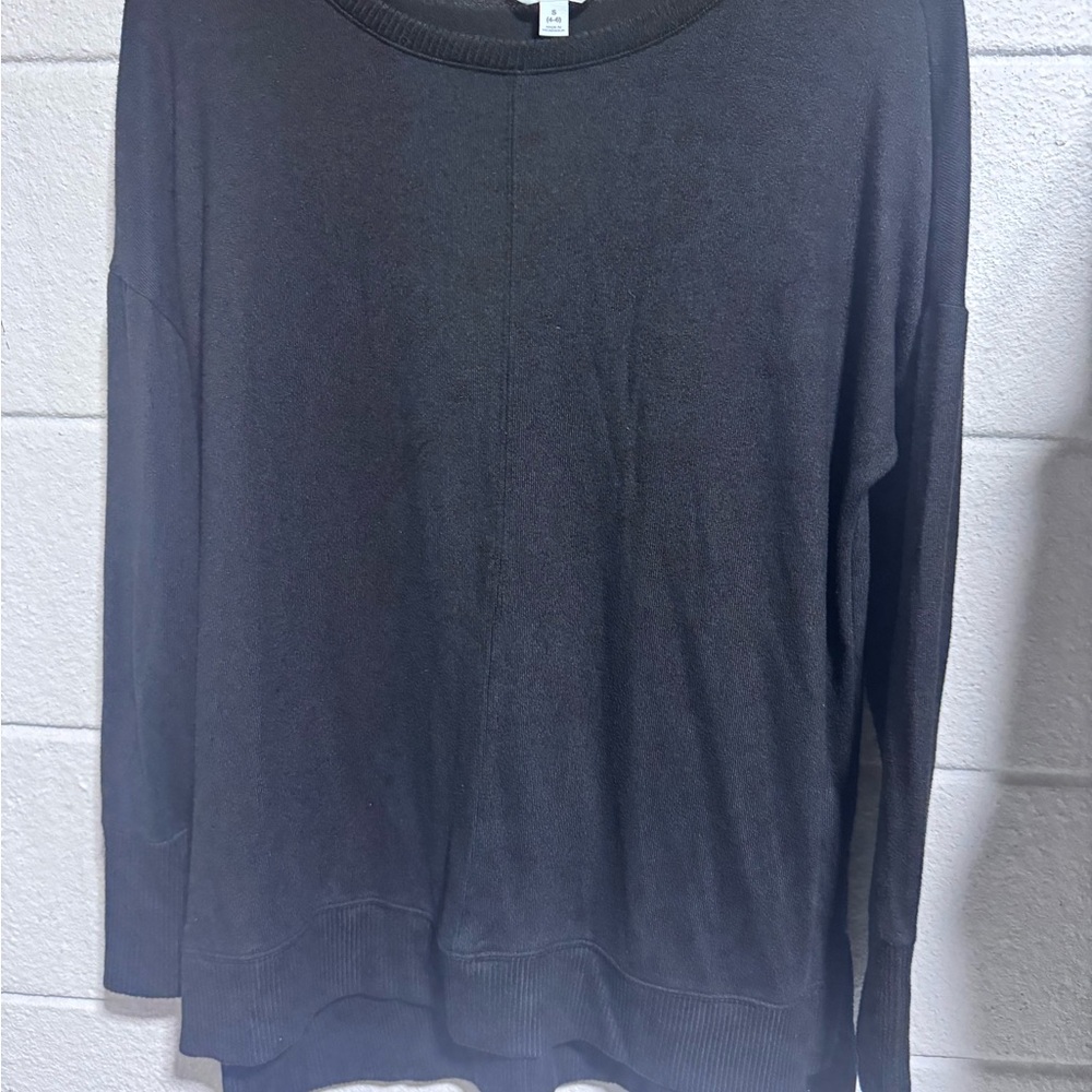 Time and Tru Black Crewneck Long Sleeve Sweatshirt